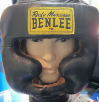 لوازم ورزشی پیشتاز