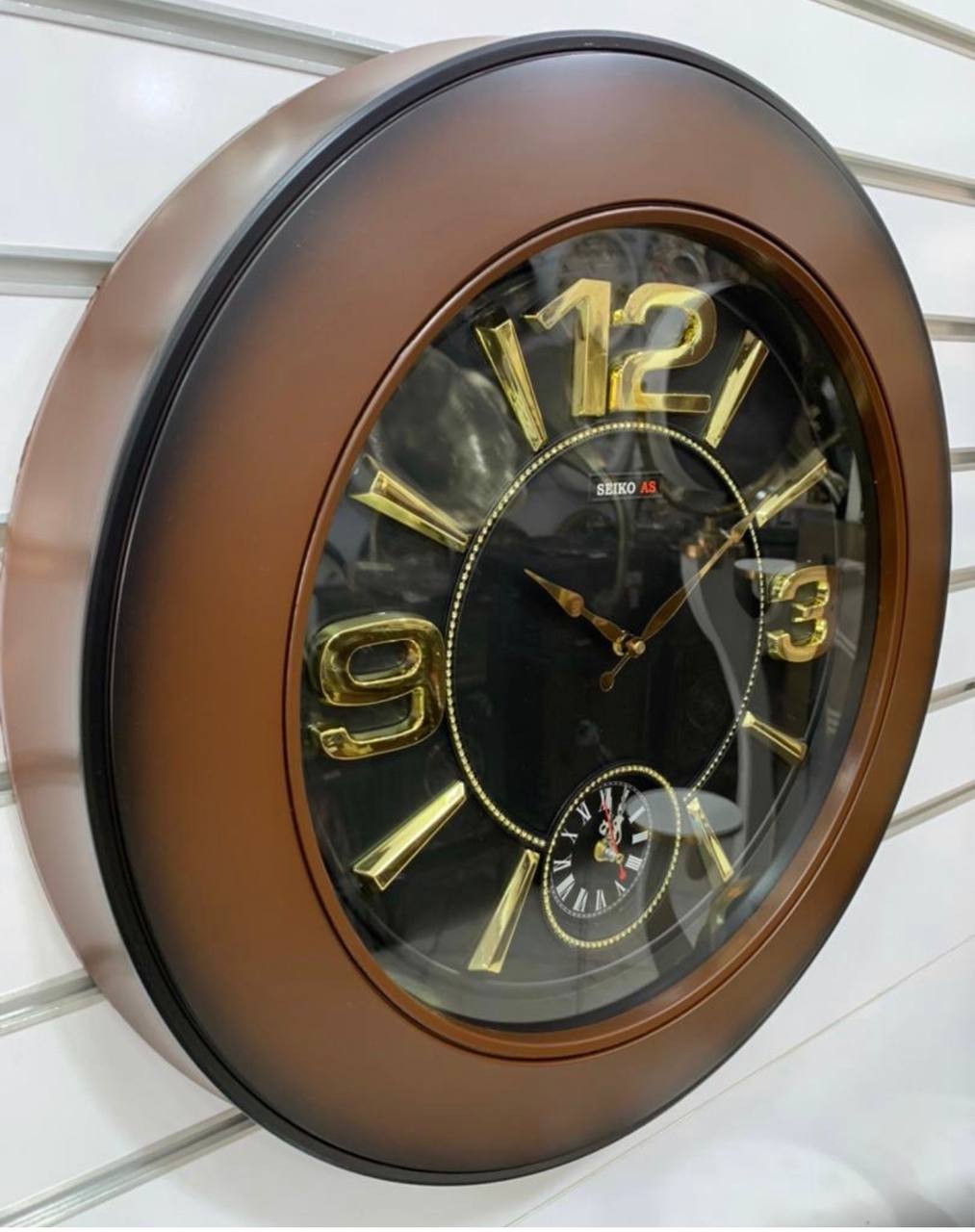 فروشگاه ساعت برادران حلوایی