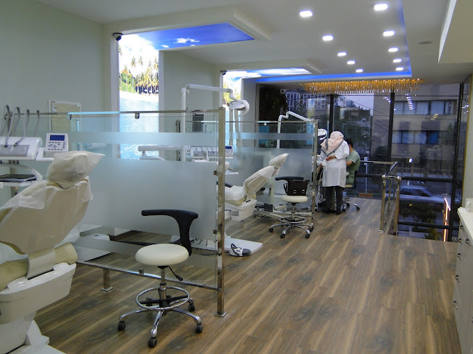 گروه دندانپزشکی پارادایس
