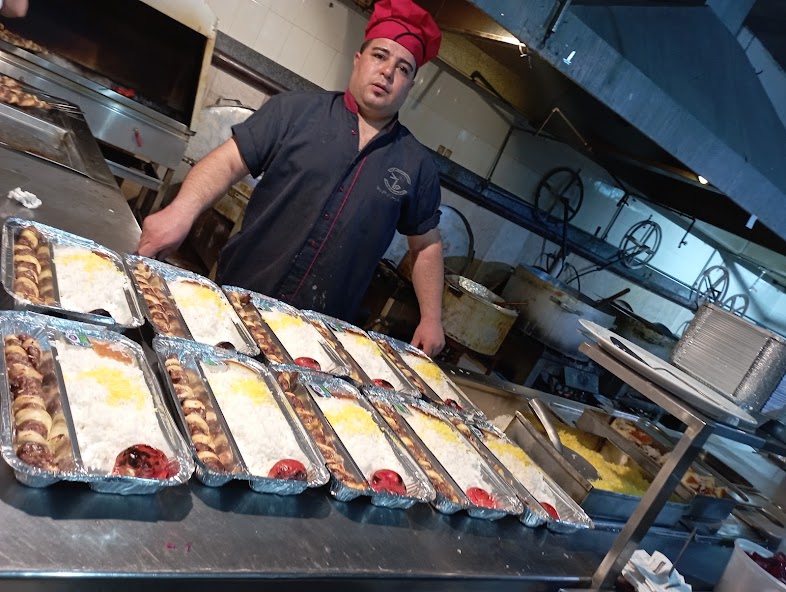 رستوران ویلا