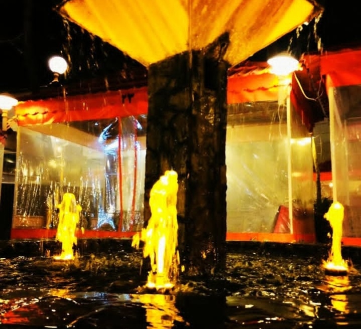 رستوران سنتی سرداب