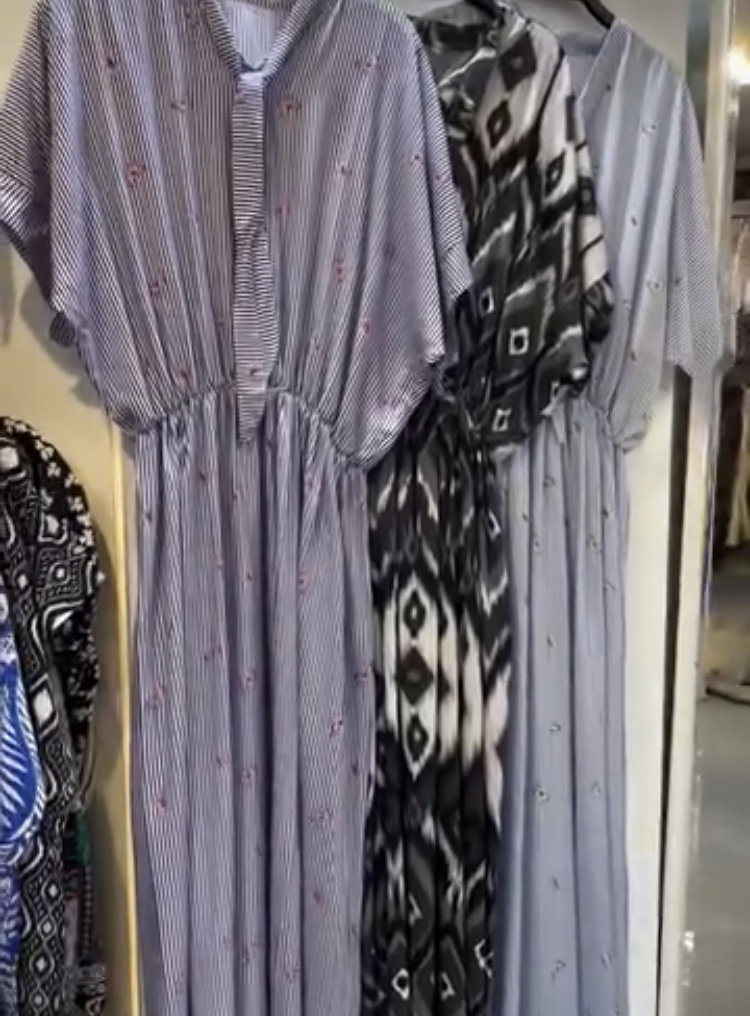 فروشگاه پوشاک آرتمیس