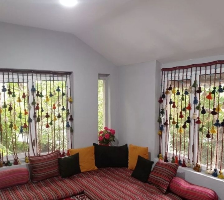 پرده گلیمی و ریسه ای خاطرات