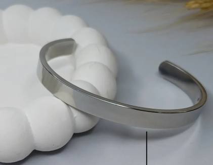 اکسسوری و بدلیجات لونزا