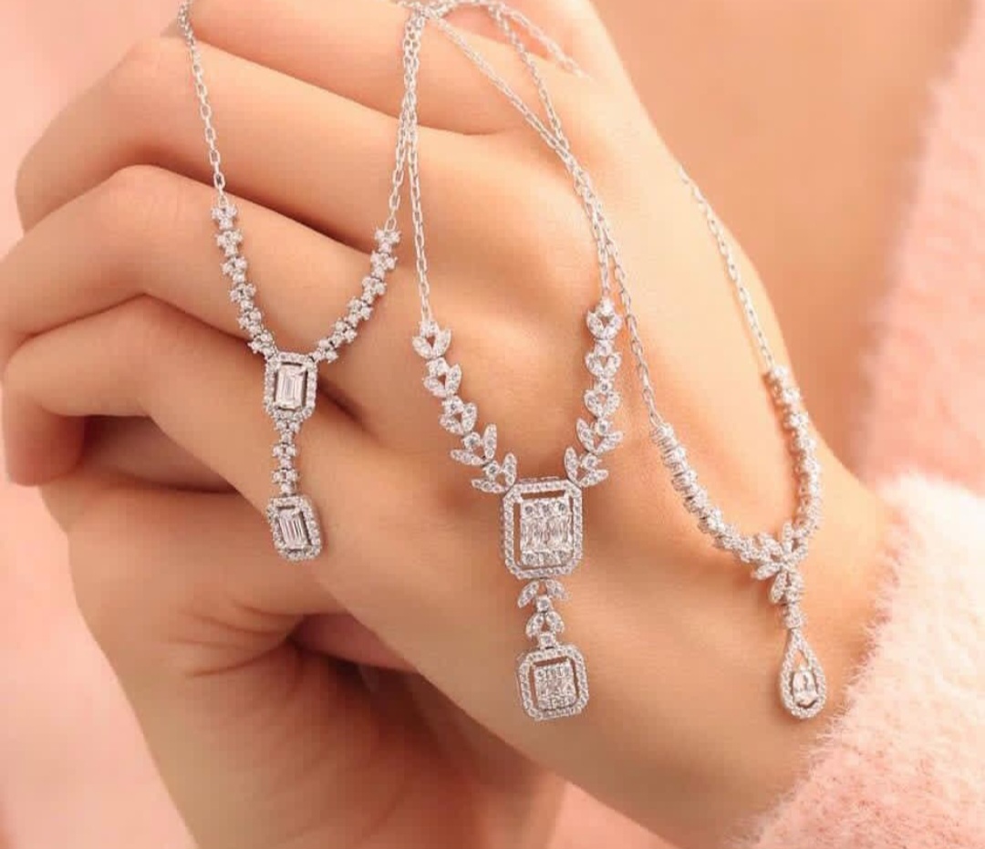 فروشگاه نقره و جواهر یاقوت