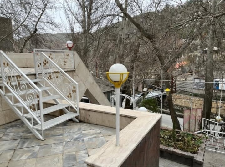 رستوران البرز