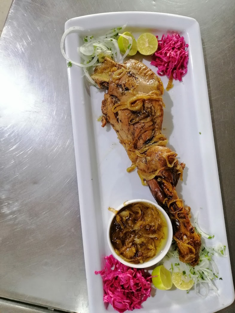 رستوران ویلا