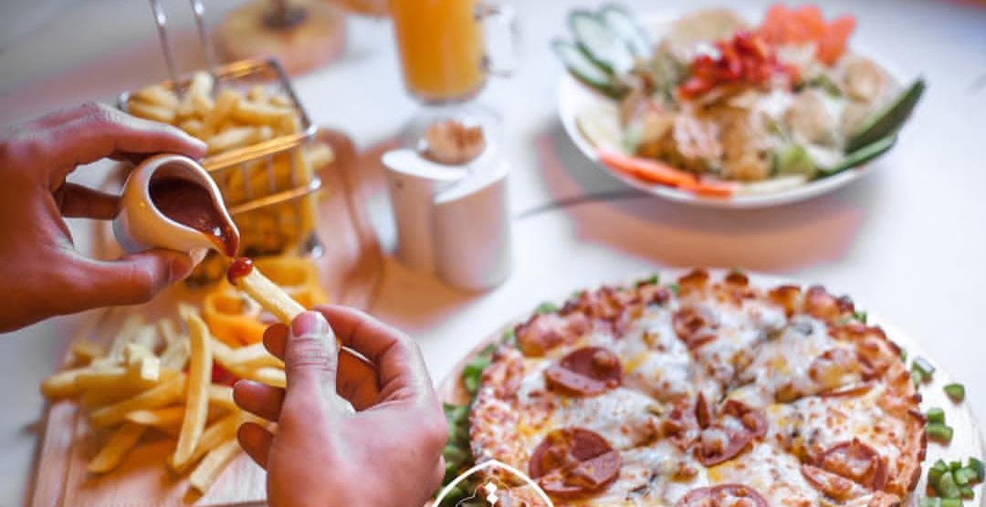 رستوران قصر عتیق