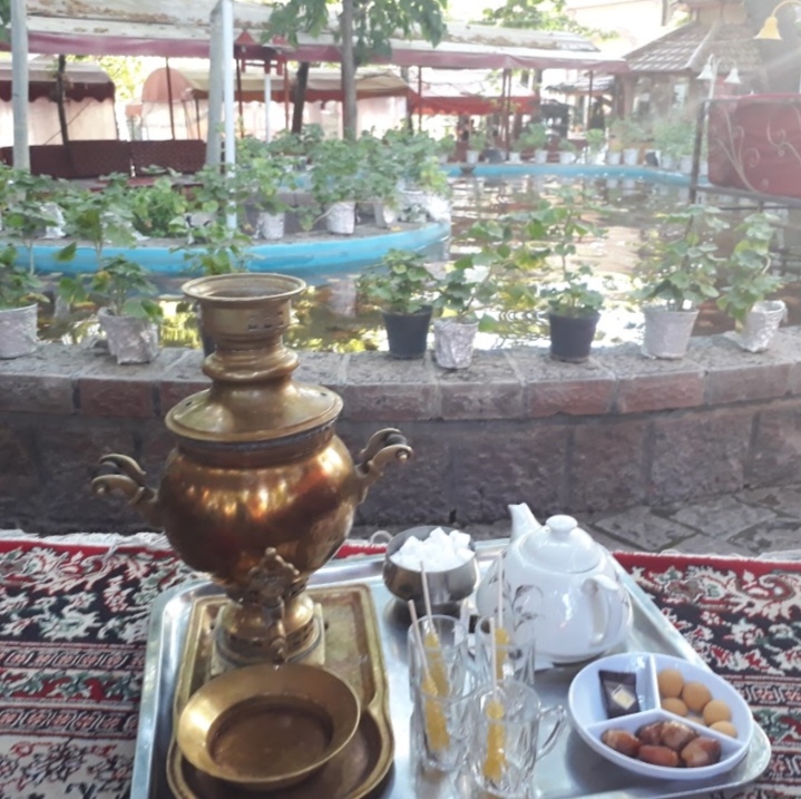 رستوران هنگامه