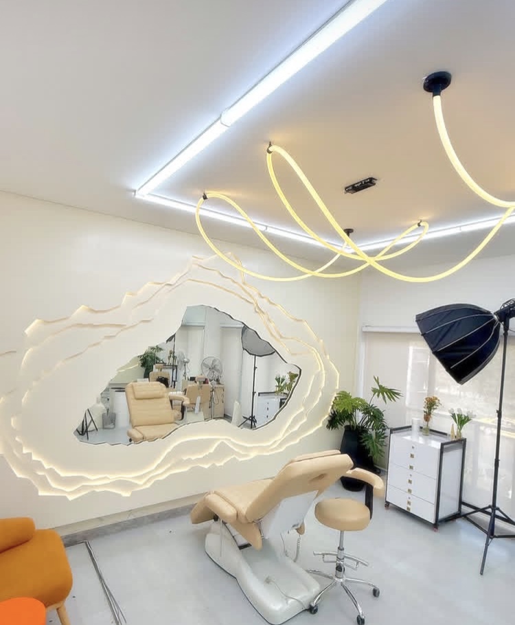 سالن زیبایی بانوان مه لقا انصاری