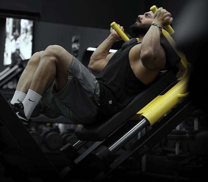 مربی ورزشی سعید زشکی