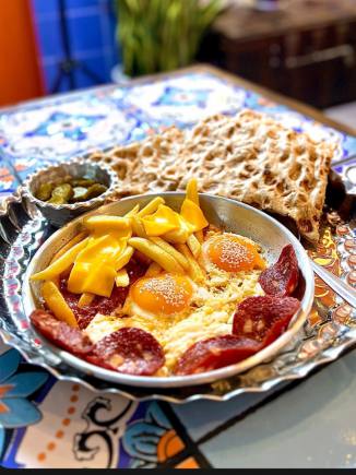 کافه صبحانه روزخونه