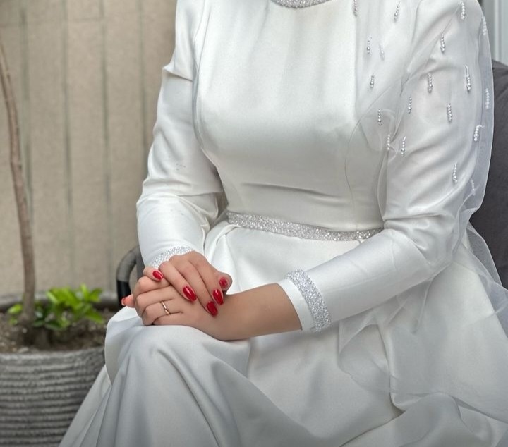 مزون تخصصی عروس زنبق