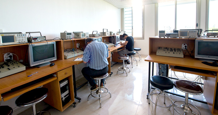 موسسه غیرانتفاعی آموزش عالی بهار