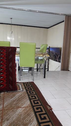 کبابی آقاجون