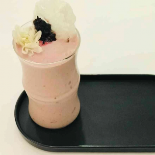 کافه رستوران هاست