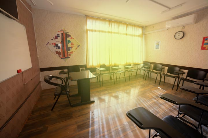 آموزشگاه زبان سفیر